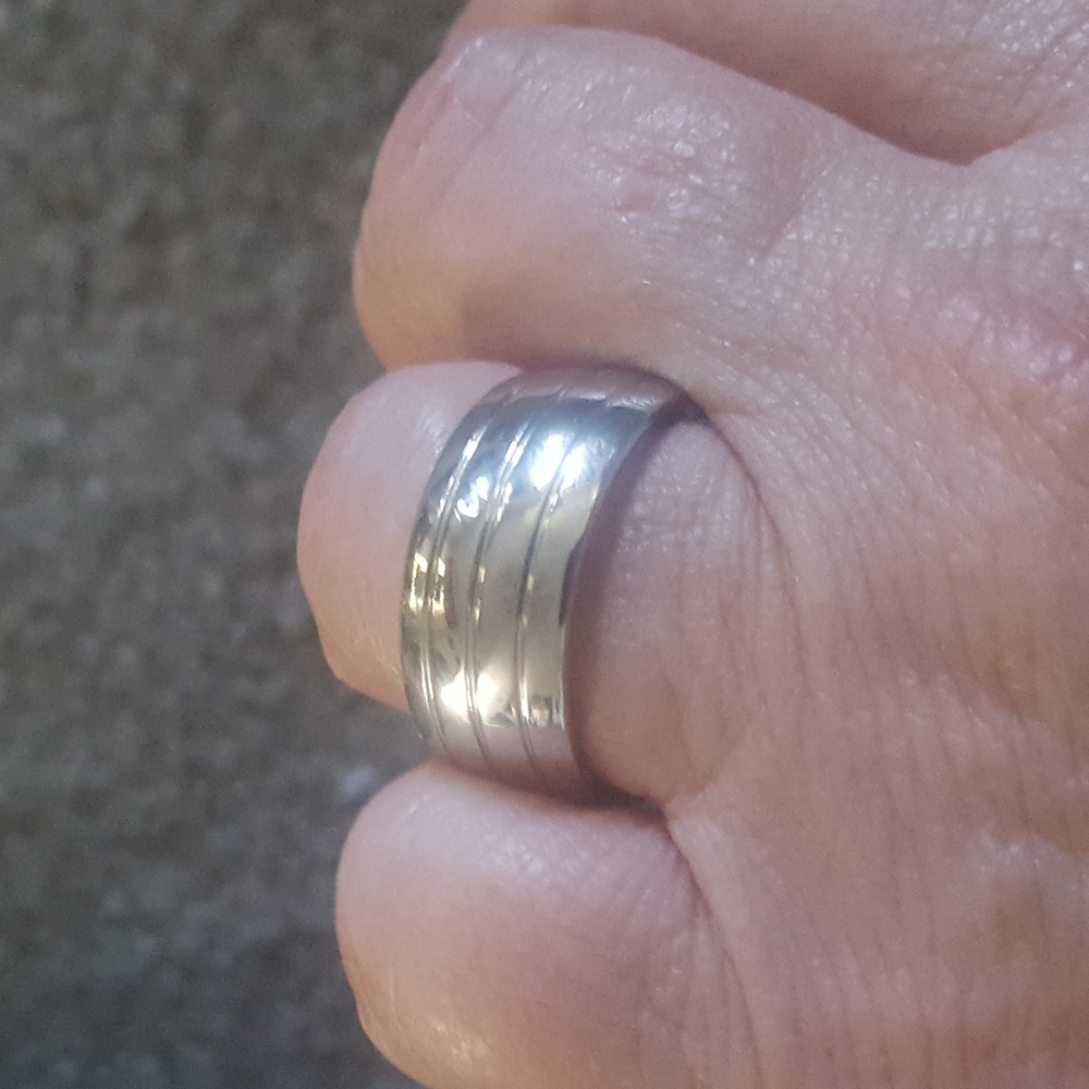 Size 10 Ring from Jewelry in Candles